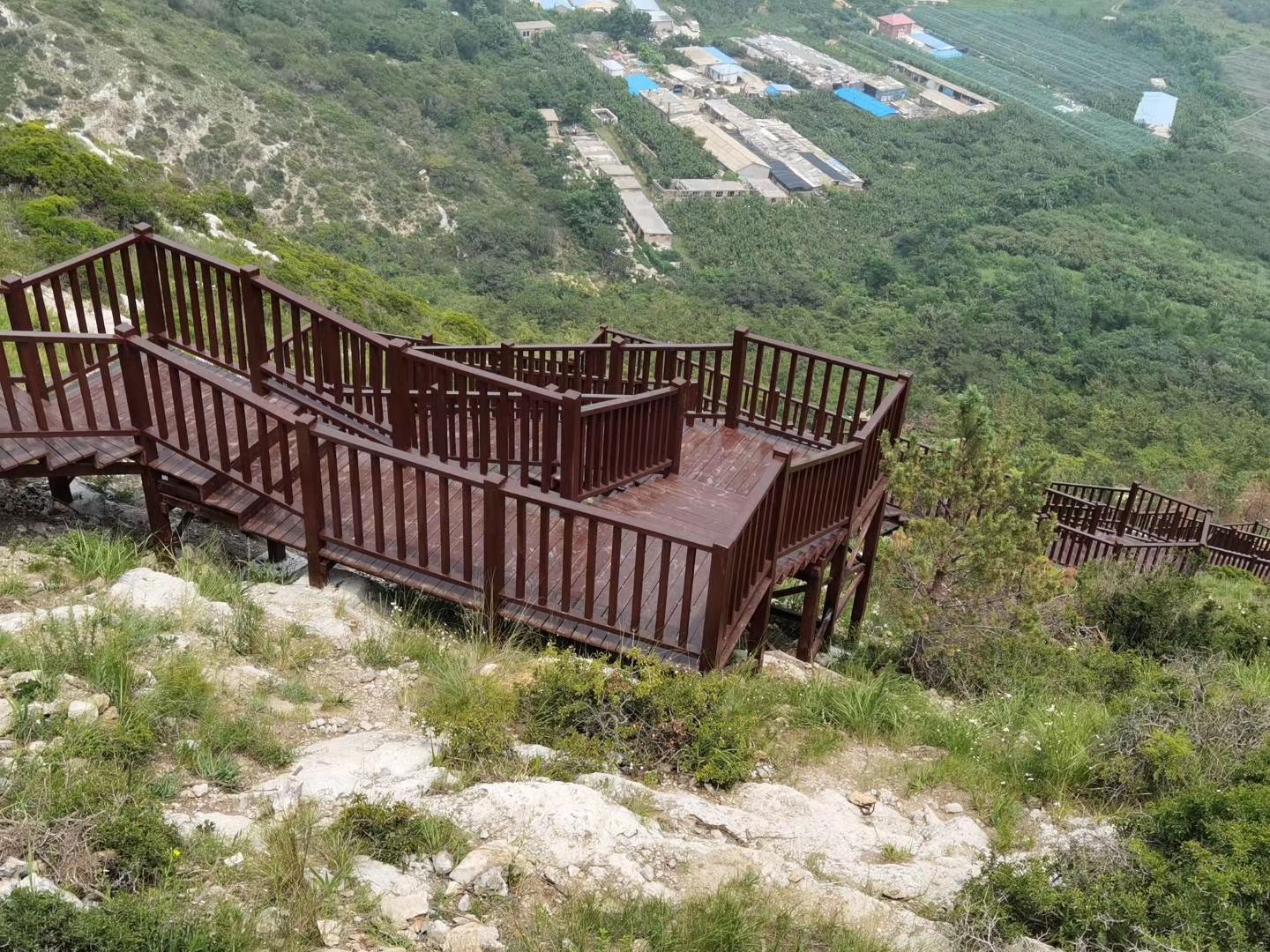 大连防腐木,大连防腐木栈道,大连园林景观